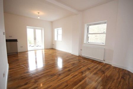 1 Bedroom Flat / Apartment to let - Photo 5