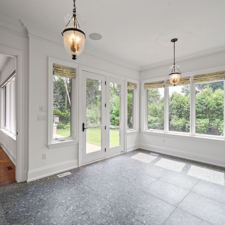 For Lease - 190 Maplewood Road, Mississauga, Ontario - Photo 1