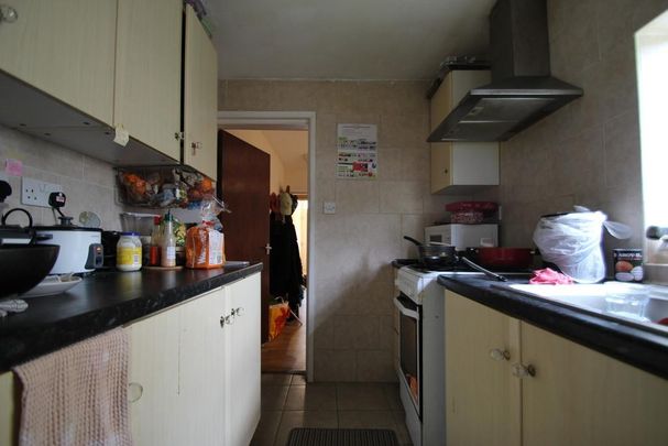 5 bedroom terraced house to rent - Photo 1