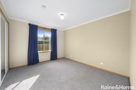 1/128 Oakdowns Parade, Oakdowns, TAS 7019 - Photo 3