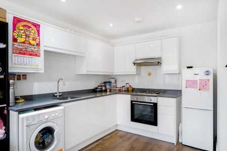 1 bedroom flat to rent - Photo 3