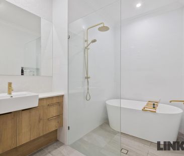 3/27 Forbes Street, Hawthorne QLD 4171 - Townhouse For Rent | Domain - Photo 6