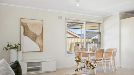 31 Adrian Street, Christie Downs SA 5164 - Photo 5