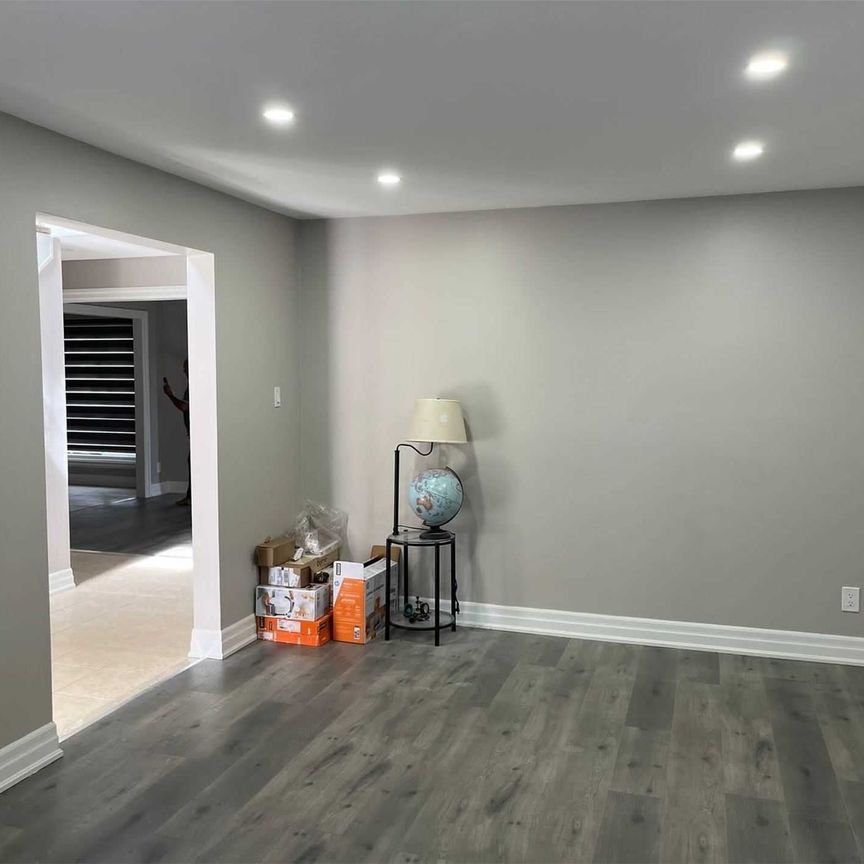 For Lease - 33 Mackay Street, Brampton, Ontario - Photo 1