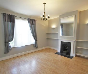 Station Road, Addlestone, Surrey, KT15 - Photo 2