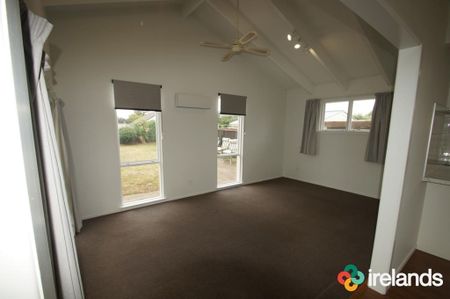 Large Family Home in Parklands - Photo 4