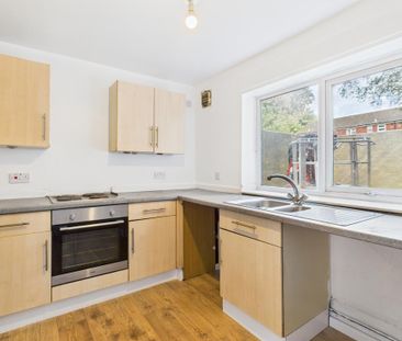 2 bedroom flat to rent - Photo 4