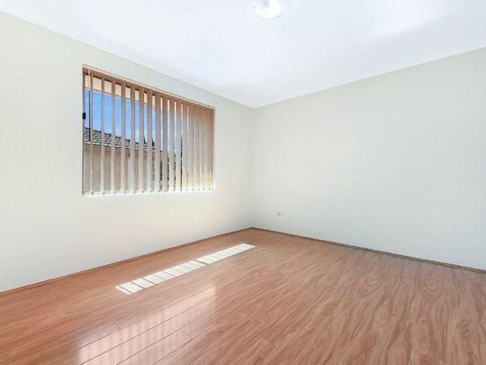 2 Bedroom Unit located in Auburn - Photo 1