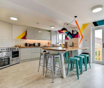 1 bedroom in a house share to rent - Photo 4