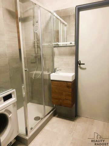 Pronájem bytu 2+1 60 m² - Photo 2