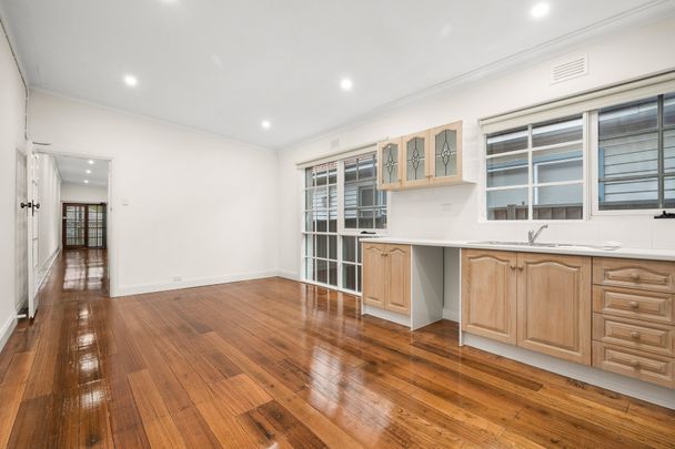 Open Plan Single Living. - Photo 1