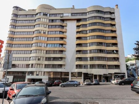 Luxury Apartment for rent in Lumiar, Portugal - Photo 2