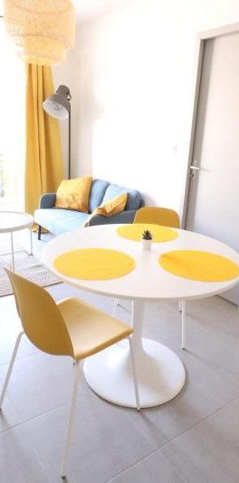 Location Appartement 1 pièce 27m² ST ETIENNE 42000 - Photo 1