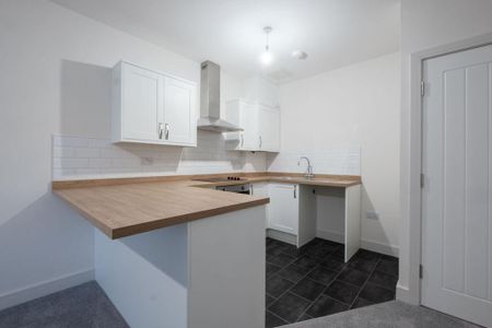 2 bedroom flat to rent - Photo 5