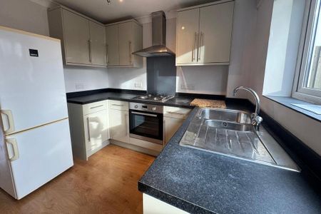 2 bedroom terraced house to rent - Photo 3