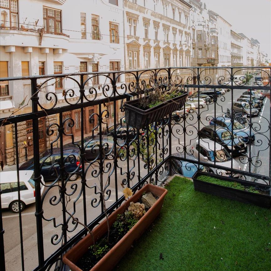 Kiadó jó állapotú lakás - Budapest VII. kerület - Photo 1