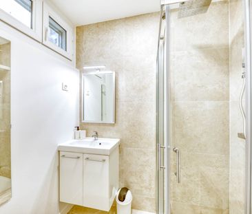 MANTEGA RIGHI Roommate 4 Bedrooms at Nice - Photo 4