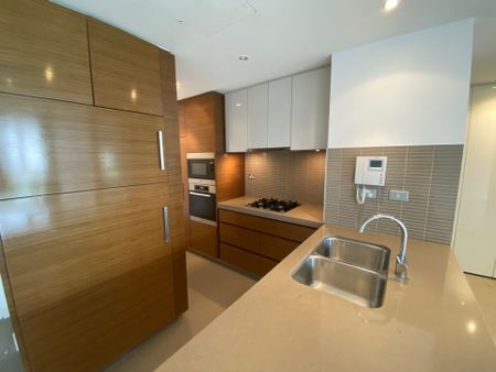 BRIGHT & MODERN UNIT IN RUSHCUTTERS BAY! - Photo 4