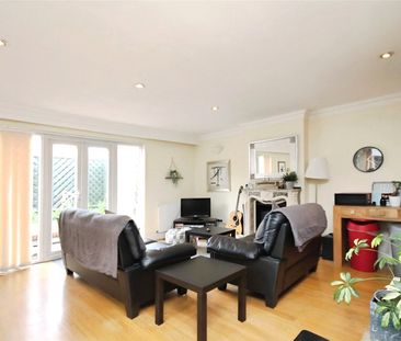 Earlsfield Road, London, SW18 3DT - Photo 1