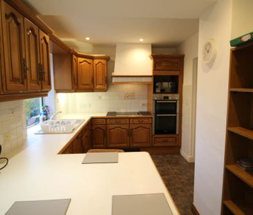 Room 1, Pewley Way, Guildford, GU1 3PX - Photo 4