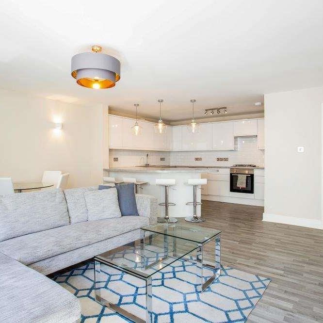 1 bedroom flat to rent - Photo 1