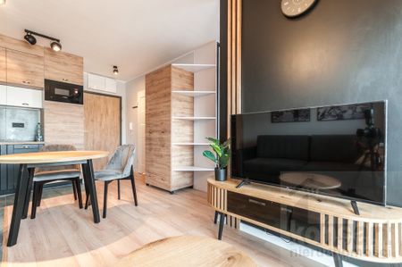 piękna kawalerka w nowym budynku w centrum - Zdjęcie 2