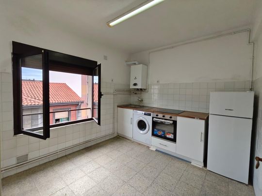 Piso en alquiler Calle Vicente Vallina, Langreo (Asturias) - Photo 1