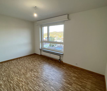 Helle 5.5-Zimmerwohnung im Zentrum von Reinach - Photo 3