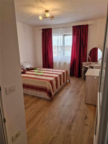 Garsoniera Tractorul renovata mobilata 320 Euro - Fotografie 2