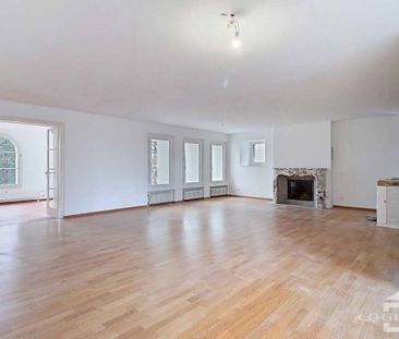 Appartement exceptionnel de 4,5 pièces au rez-de-chaussée d’une fer... - Foto 2