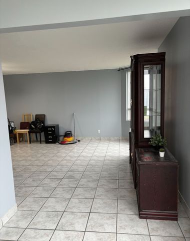 For Lease - 61 Markbrook Lane Unit# 1601, Toronto, Ontario - Photo 2