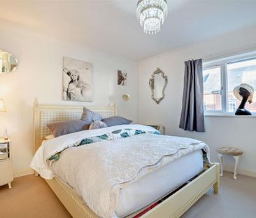 2 bedroom flat to rent - Photo 6