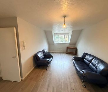 1 bedroom property to rent - Photo 2