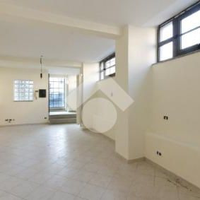 Monolocale in affitto - Photo 2