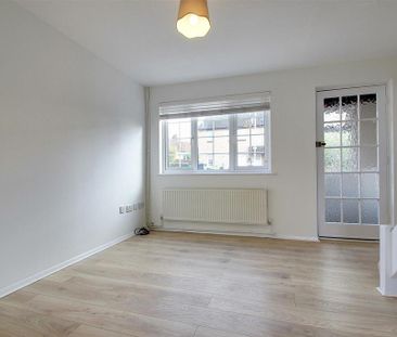 1 bedroom terraced house to rent - Photo 2