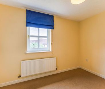 2 bedroom semi-detached house to rent - Photo 6