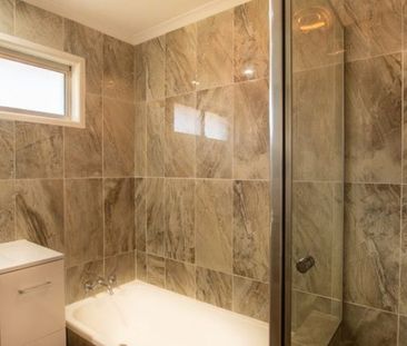 CLEVELAND - WHEN POSITION IS IMPORTANT - Photo 1