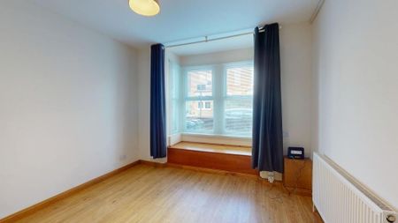 5 bedroom terraced house to rent - Photo 2