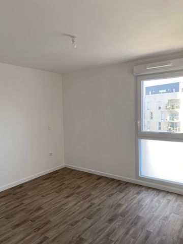 Location Appartement 4 Pièces 86 m² - Photo 4