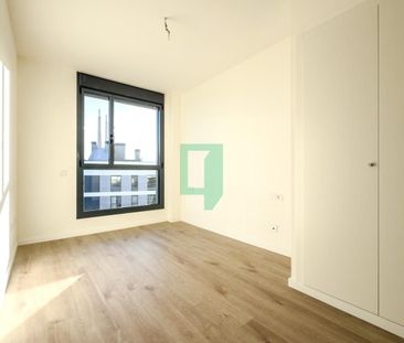 Piso de alquiler en Miquel Xirgu Rico, Port - Photo 2