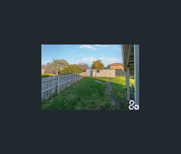 Spacious Family Home - Photo 6