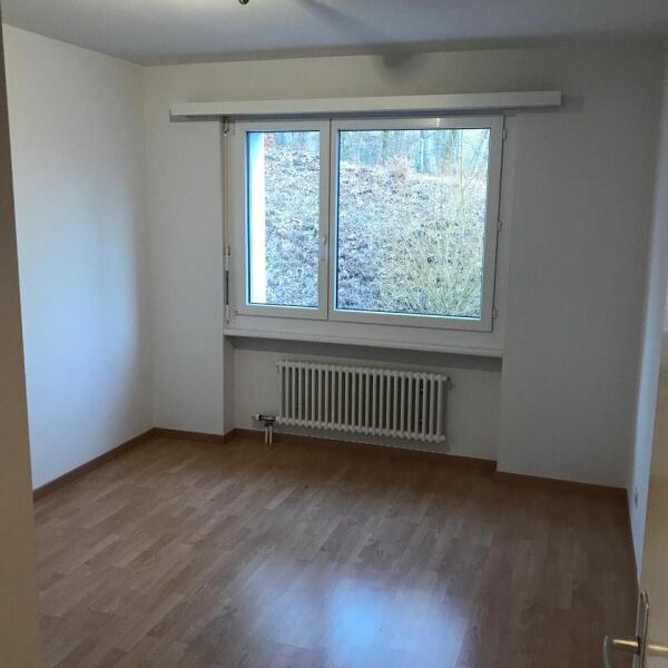 Gemütliche 4.5-Zimmer-Wohnung mit Balkon - Photo 1