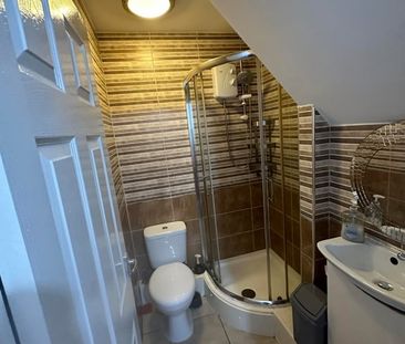 Studio Flat, Leeds, LS9 - Photo 3