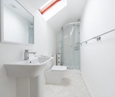 4 bedroom detached bungalow to rent - Photo 5