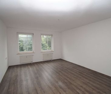 Erstbezug nach Renovierung! Tolle 3 Raumwohnung im neuen Glanz mit ... - Foto 1