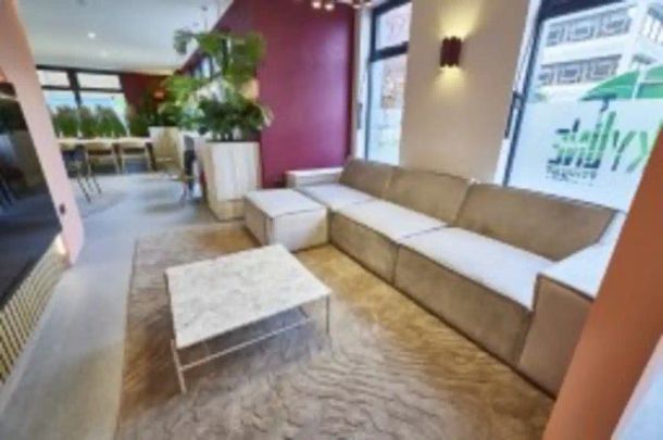 Bronze Studio - Photo 1