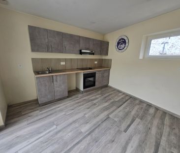 Location Maison 4 pièces 65m² VALENCIENNES 59300 - Photo 3