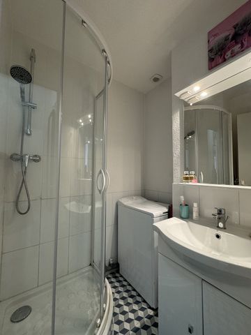 Location Appartement 1 pièce 25m² SETE 34200 - Photo 5
