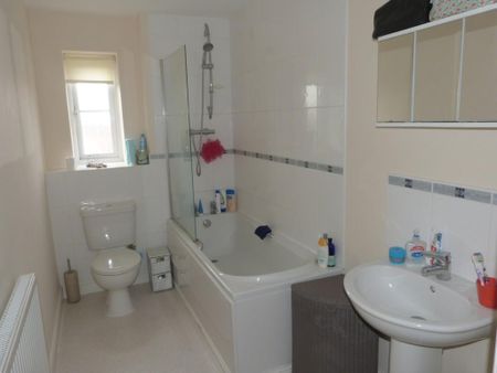 2 bedroom apartment to rent - Photo 4