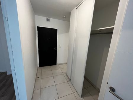 Location Appartement 2 pièces 60m² - Photo 4